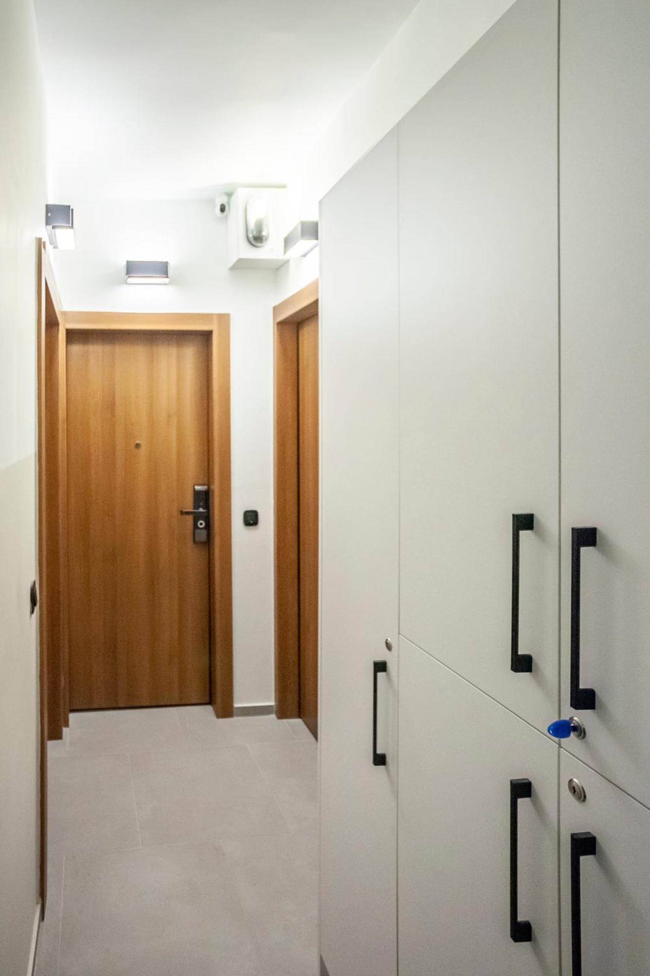 Mazi Rooms Charilaou 2,2 سالونيك المظهر الخارجي الصورة